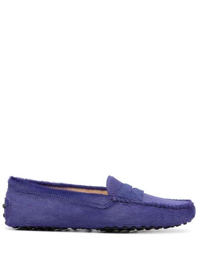 Tod's Round-toe Textured-finish Loafers In Violett