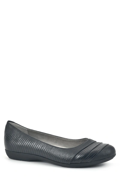 White Mountain Clara Ballet Flat In Black Burn Smooth