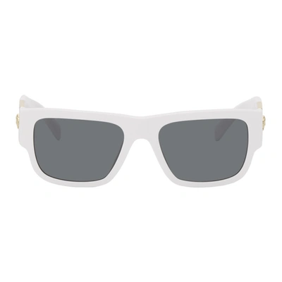 Versace Medusa Head 飞行员太阳眼镜 In White