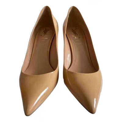 Pre-owned Saint Laurent Patent Leather Heels In Beige