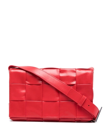 Bottega Veneta Maxi Intrecciato Messenger Bag In Red