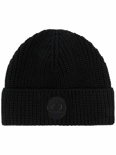 Woolrich 标贴细节针织套头帽 In Black