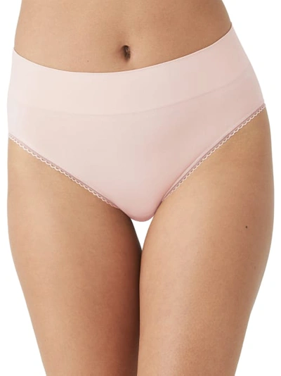 Wacoal Feeling Flexible Seamless Hi Cut Brief In Rose Dust