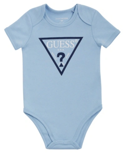 Guess Kids' Baby Boys And Girls Printed Logo Short Sleeve Bodysuit In Frosted Blue