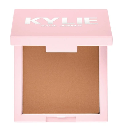 Kylie Cosmetics Pressed Bronzing Powder In Brown