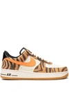 NIKE AIR FORCE 1 '07 PRM "DAKTARI STRIPES" SNEAKERS