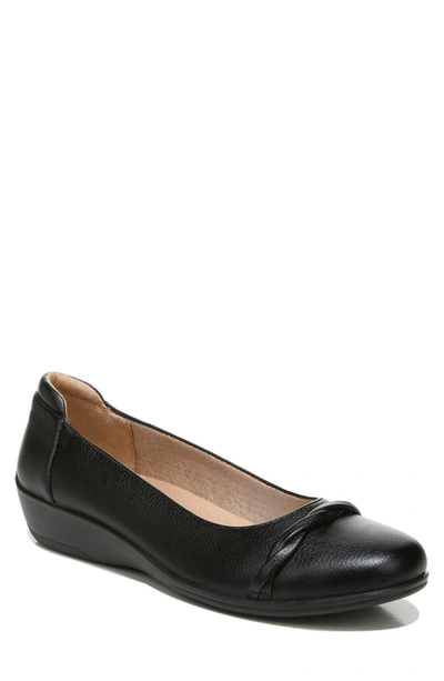 Lifestride Impact Wedge Ballet Flat In Black