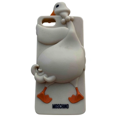 Pre-owned Moschino Iphone Case In Beige