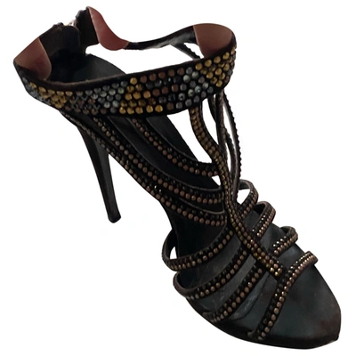 Pre-owned Le Silla Sandals In Brown