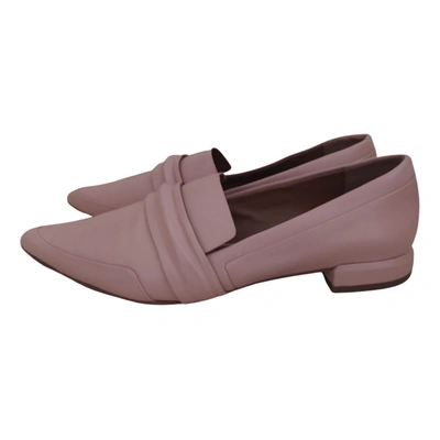 Pre-owned Halston Leather Flats In Pink