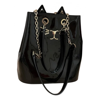 Pre-owned Charlotte Olympia Patent Leather Handbag In Black