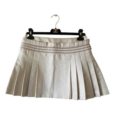 Pre-owned Chanel Mini Skirt In Ecru