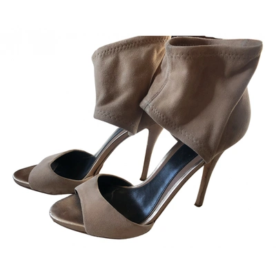 Pre-owned Brian Atwood Beige Suede Sandals