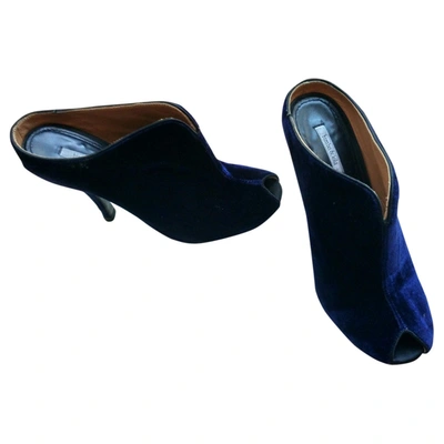 Pre-owned Bimba Y Lola Velvet Sandals In Blue