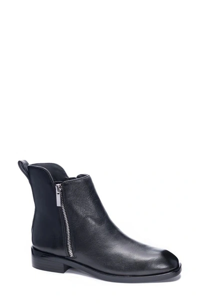 42 Gold Yearling Bootie In Black Leather