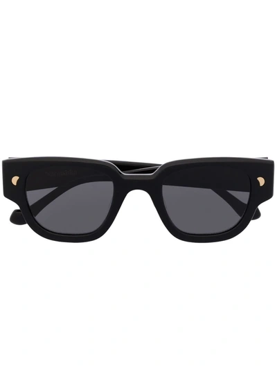Nanushka Samui D-frame Sunglasses In Schwarz