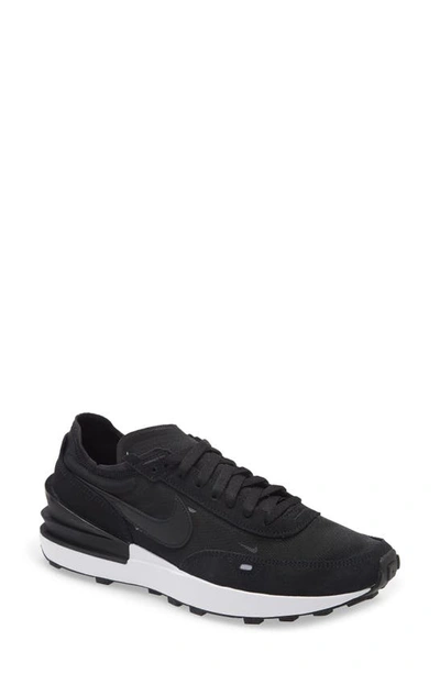Nike Waffle One Low-top Trainers In Black/white