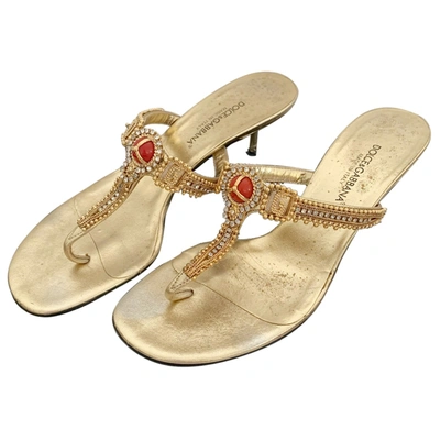 Pre-owned Dolce & Gabbana Leather Flip Flops In Gold