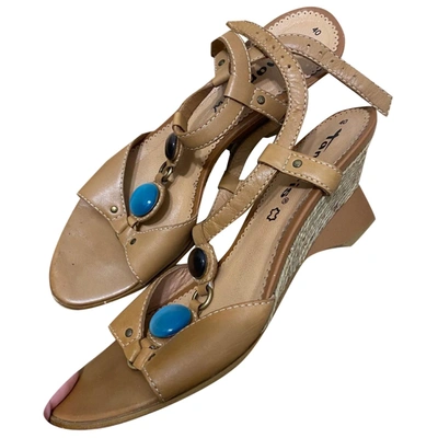Pre-owned Tamaris Leather Sandal In Beige
