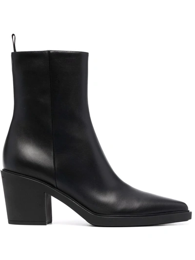 Gianvito Rossi Dylan Leather Ankle Boots In Black Leather