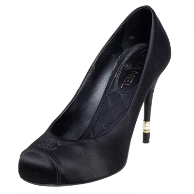 Pre-owned Chanel Black Satin Pearl Embellished Heel Pumps Size 38