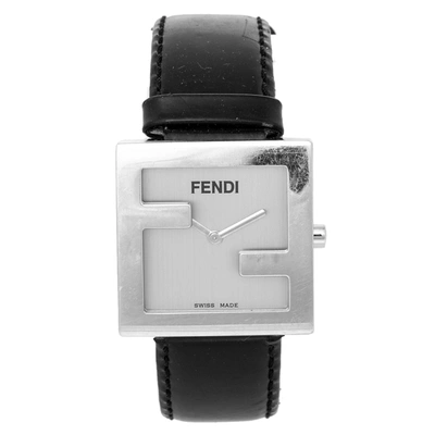 Pre-owned Fendi Silver Stainless Steel 4000l Logo Square Women's Wristwatch 31 Mm