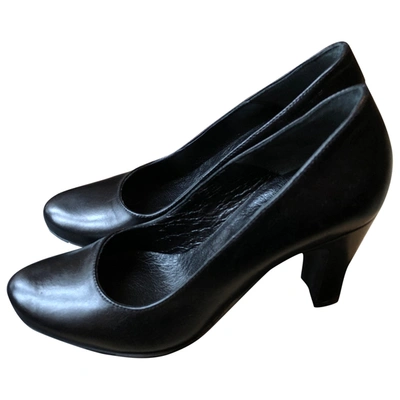 Pre-owned Anna Leather Heels In Black