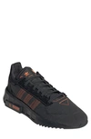 Adidas Originals Earth Runner Primeblue Sneaker In Grey/ Orange/ Black