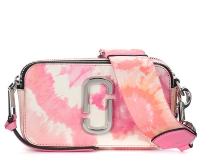 Marc Jacobs Snapshot Tie Dye Patent Saffiano Leather Shoulder Bag In Rosa