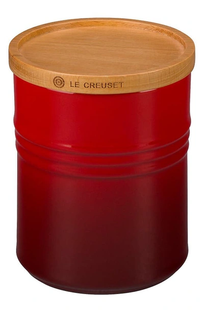 LE CREUSET GLAZED STONEWARE 2 1/2 QUART STORAGE CANISTER WITH WOODEN LID,PG1519-1467