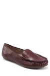 Aerosoles Over Drive Loafer In Wine Snake