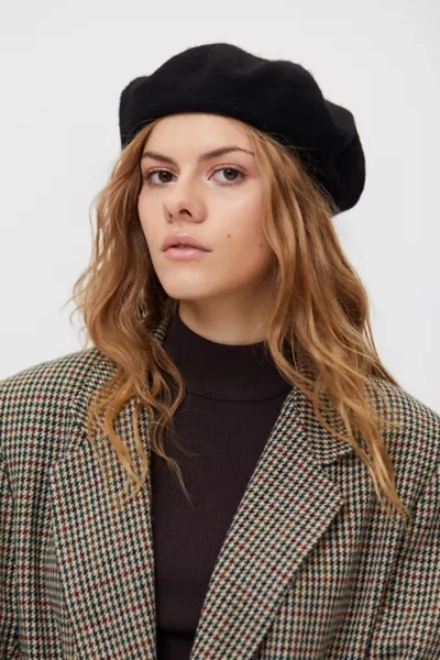 Urban Outfitters Jolie Felt Beret In Black