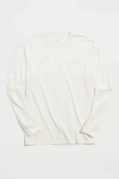 Nike Men's  Sportswear Premium Essentials Long-sleeve Pocket T-shirt In Grey