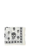 ALEXANDER MCQUEEN 'SKULLS' PRINT SCARF