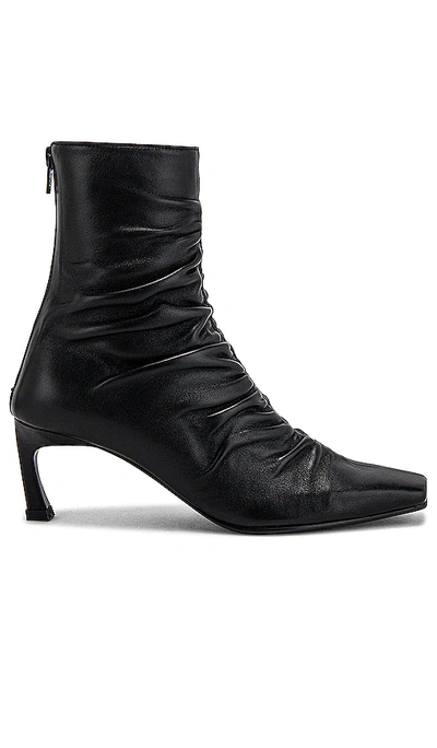 Reike Nen Front Shirring Ankle Boots In Black