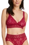 Hanky Panky Crossover Padded Bralette In Cranberry