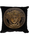 Versace Studded Sequinned Medusa Head Cushion In Schwarz