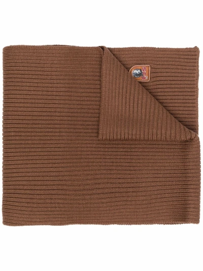Parajumpers Logo-patch Ribbed-knit Scarf In Braun