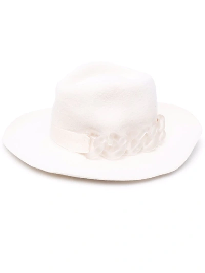 Gcds Womens White 01 Joe Chain-embellished Felt Fedora Hat In Weiss