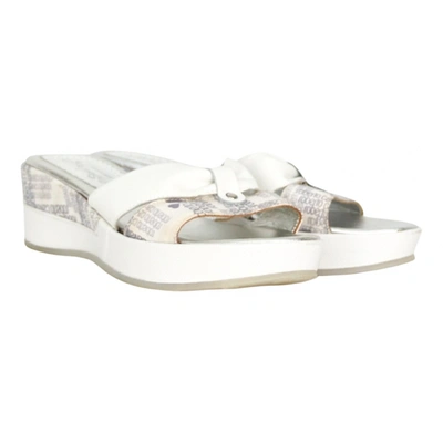 Pre-owned Roberto Cavalli Leather Sandal In White