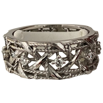 Pre-owned Dior White Gold Ring In Silver