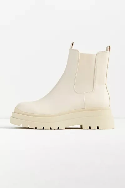 Urban Outfitters Off white Chelsea Boots Urban Outfitters Dana Chelsea Women main image 4
