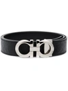 Ferragamo Gancini Reversible Embossed Belt In Schwarz