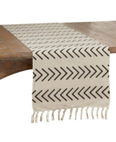 Saro Lifestyle Chevron Runner In Cream