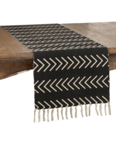 Saro Lifestyle Chevron Runner In Black