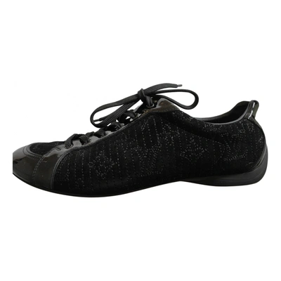Pre-owned Louis Vuitton Velvet Trainers In Black