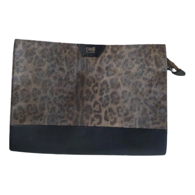 Pre-owned Class Cavalli Leather Clutch Bag In Brown