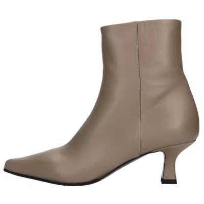3juin Boots In Beige Chari