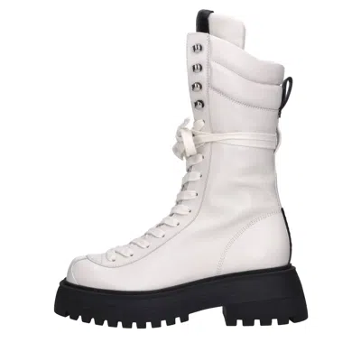 3juin Boots In White