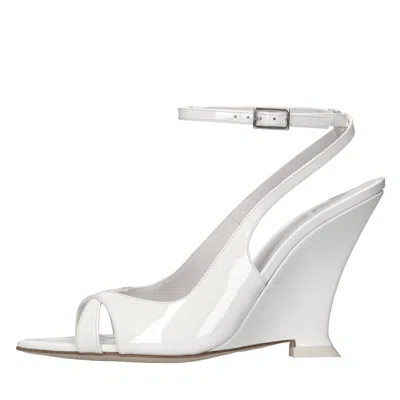 3juin With Heel In White